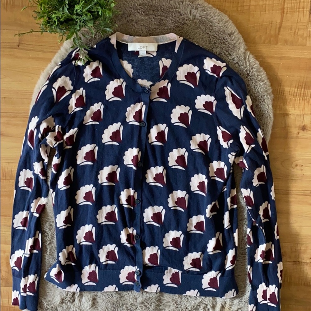 ❗️2 for $30❗️LOFT Blue Floral Cardigan